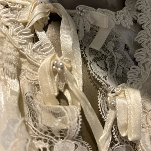 Christian Dior Lingerie Housecoat Laced  Duster White Kimono Belted M Robe - Picture 7 of 11